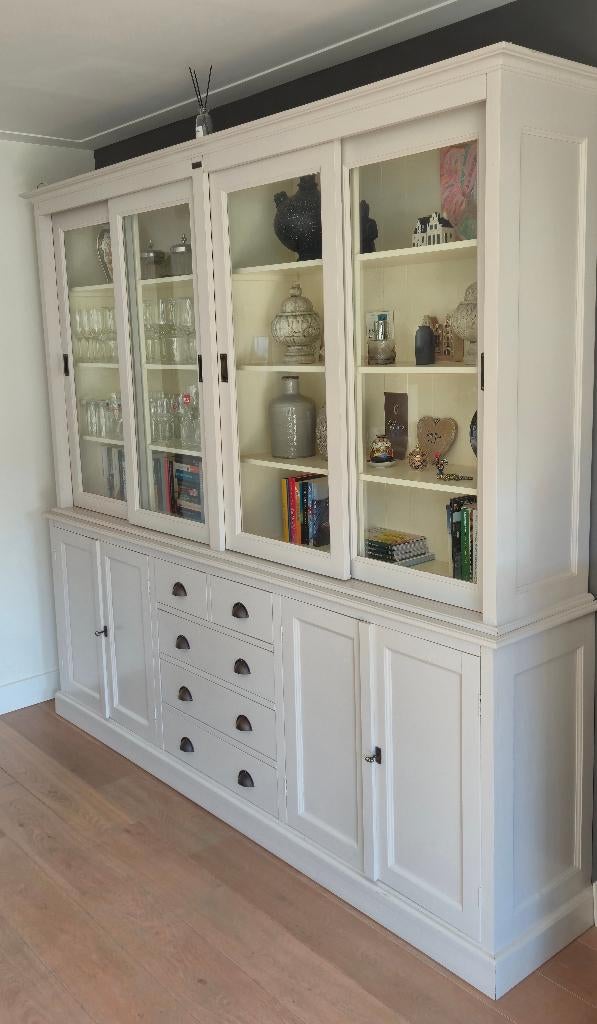 Vitrinekast Richmond Interiors, Ophalen, Gebruikt, Met deur(en), 200 cm of meer