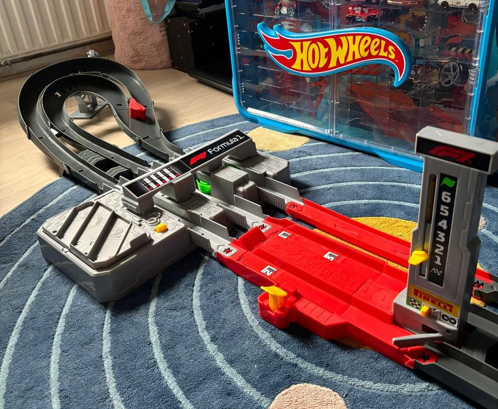 formule 1 hot wheels, Ophalen of Verzenden, Zo goed als nieuw, Elektrisch, Hot Wheels