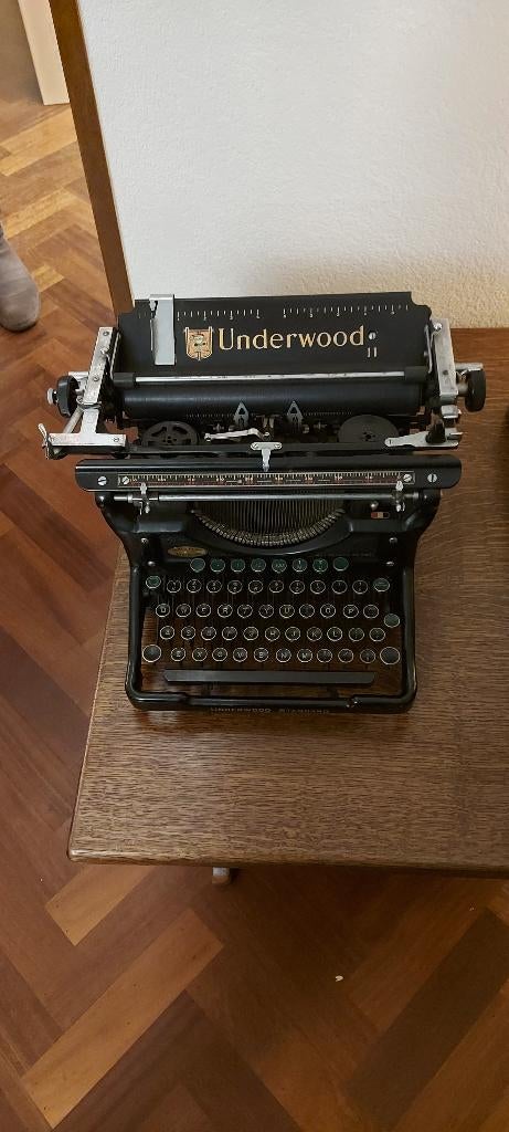 Antieke Underwood typemachine, Ophalen