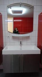 Wastafel met onderkast. Spiegel, plankje en GROHE kraan., Ophalen, Gebruikt, 50 tot 100 cm, Minder dan 100 cm