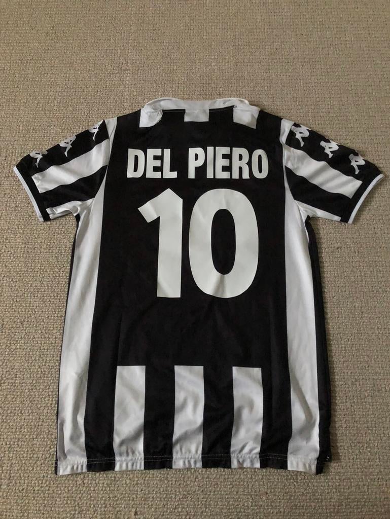 Del Piero Juventus retro voetbalshirt Maat S, Verzamelen, Sportartikelen en Voetbal, Ophalen of Verzenden, Zo goed als nieuw, Buitenlandse clubs