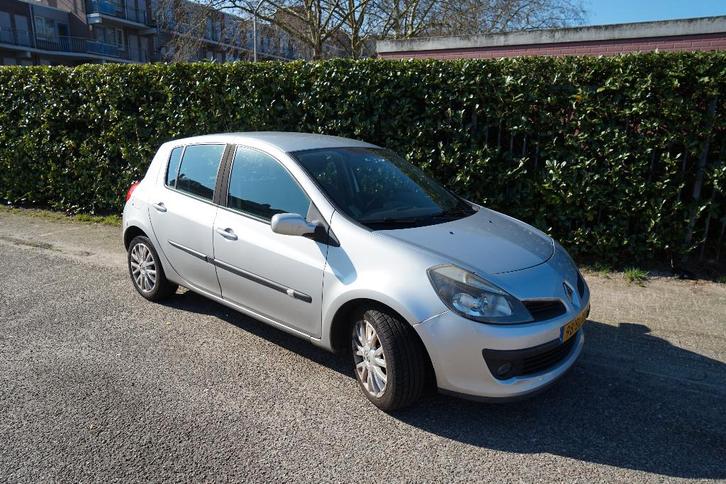 Leuke Renault Clio, Auto's, Renault, Particulier, Clio, ABS, Airbags, Airconditioning, Bochtverlichting, Elektrische ramen, Mistlampen