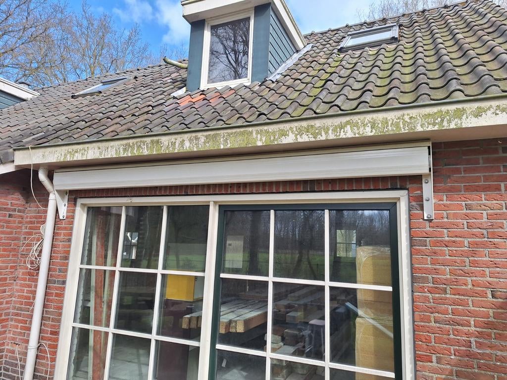 Elektrisch bedienbaar zonnescherm, Ophalen, Gebruikt, Elektrisch, 150 tot 300 cm