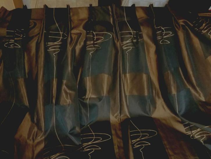 1 Gordijn van 210 cm hoog en 140 cm breed, Huis en Inrichting, Stoffering | Gordijnen en Lamellen, Zo goed als nieuw, 200 cm of meer