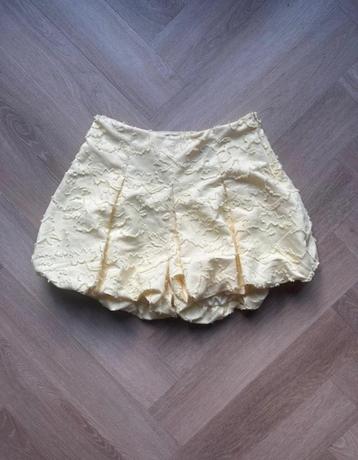 Gele skort Loavies  beschikbaar voor biedingen