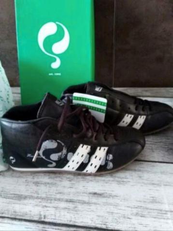 Echte leren sneakers/schoenen van het merk Quick maat 39 beschikbaar voor biedingen