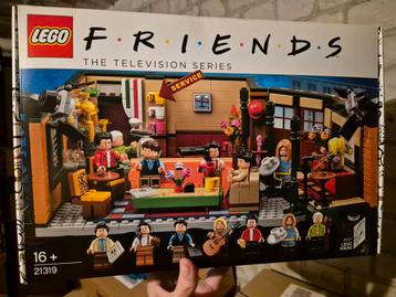 LEGO Ideas 21319 Friends Central Perk - Nieuw! beschikbaar voor biedingen