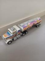 Vrachtwagen met oplegger tankwagen mack truck, Ophalen of Verzenden, Zo goed als nieuw