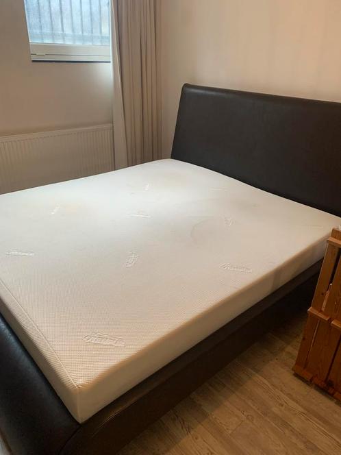 Tempur tweepersoonsbed 180x200, Huis en Inrichting, Slaapkamer | Boxsprings, Gebruikt, 180 cm, 200 cm, Tweepersoons, Ophalen