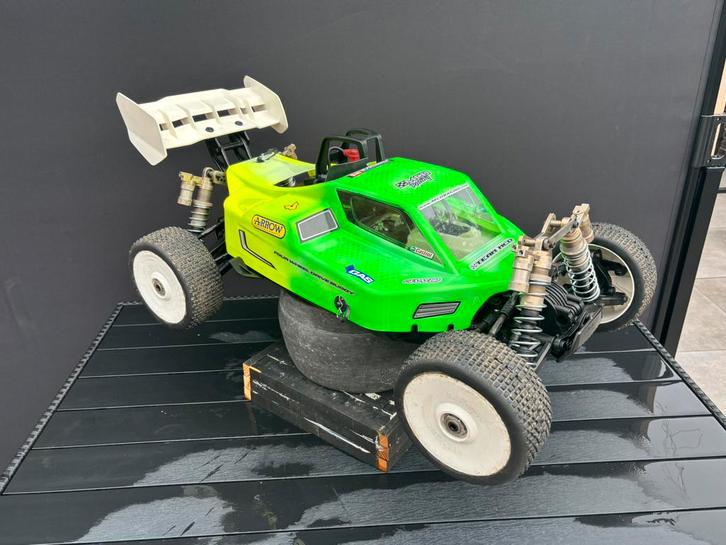 Nieuwe mcd RR5 te koop (98%nieuwe wagen), Hobby en Vrije tijd, Modelbouw | Radiografisch | Auto's, Zo goed als nieuw, Auto offroad