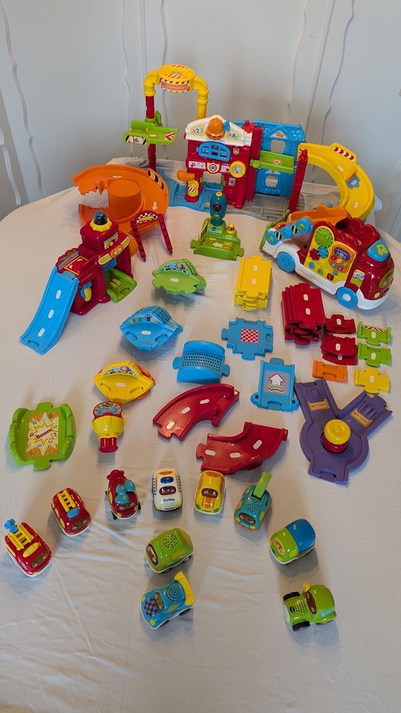 Hele Grote Set met V-Tech Toet Toet Auto 's Wegen Kazerne, Kinderen en Baby's, Speelgoed | Vtech, Gebruikt, 2 tot 4 jaar, Ophalen of Verzenden