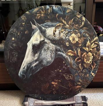 Prachtige salon tafel met decoupage paardje beschikbaar voor biedingen