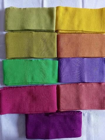 Boord- div.kleuren (1) per stuk 2 euro beschikbaar voor biedingen