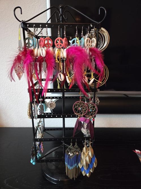 Oorbellen kettingen armbandjes, Sieraden, Tassen en Uiterlijk, Overige Accessoires, Zo goed als nieuw, Ophalen of Verzenden