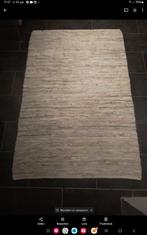 Vloerkleed van leer, Ophalen, 100 tot 150 cm, Zo goed als nieuw, 150 tot 200 cm