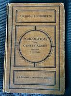 2 oude atlassen, Boeken, Atlassen en Landkaarten, Gelezen, Wereld, Ophalen of Verzenden, 1800 tot 2000