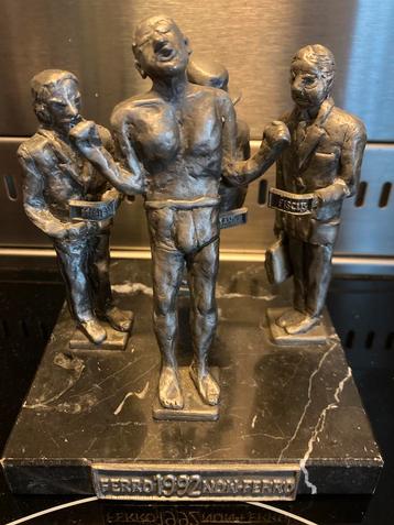 Beeld Ferro 1992 Non Ferro Tonny Leijnse Fiscus Bank Milieu beschikbaar voor biedingen