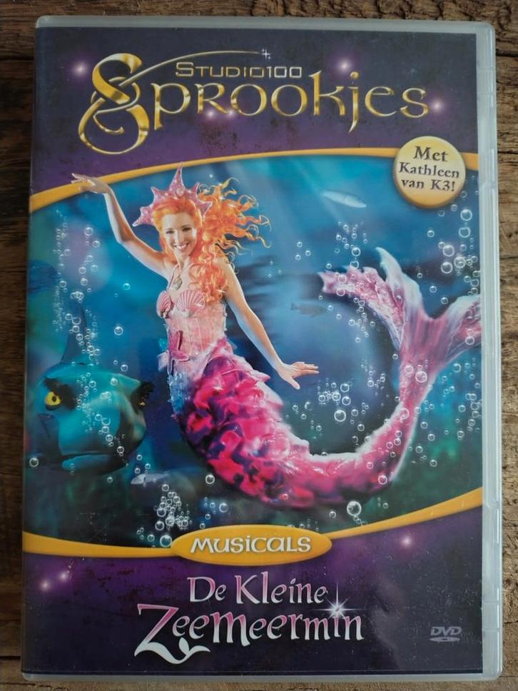 Studio 100 Sprookjes: De Kleine Zeemeermin DVD musical, Cd's en Dvd's, Dvd's | Kinderen en Jeugd, Zo goed als nieuw, Film, Avontuur