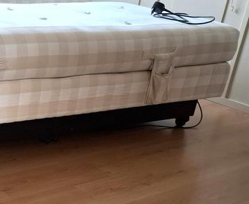  Twee mooie Hästens Adjustable Boxsprings 90 x 210 beschikbaar voor biedingen