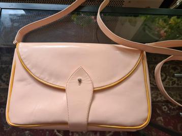 Roze Schoudertasje. LEER, NIEUW, handgemaakt! beschikbaar voor biedingen