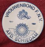 Delfts blauw Vrouwenbond FNV Schiedam herdenkingsbordje, Antiek en Kunst, Ophalen of Verzenden