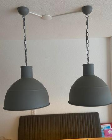 Lichtgrijze Hanglampen - 49cm Diameter beschikbaar voor biedingen
