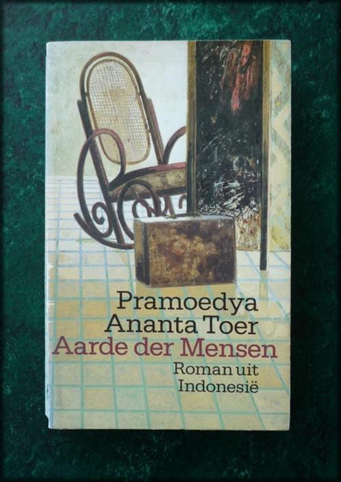 PRAMOEDYA ANANTA TOER - Aarde der Mensen - Minke, zoon van e, Boeken, Romans, Zo goed als nieuw, Nederland, Verzenden
