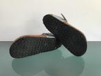 GRATIS VERZENDEN | BIRKENSTOCK Gizeh zilveren slippers 37, Slippers, Overige kleuren, Verzenden, Zo goed als nieuw
