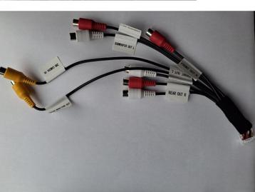 Pioneer SPH-DA77DAB rca kabel voor versterker aansluiting beschikbaar voor biedingen