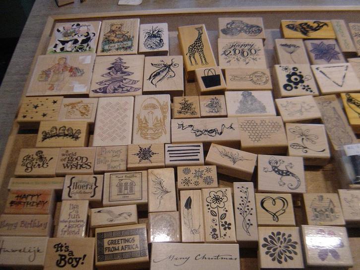 houten stempels div merken en thema,s, Hobby en Vrije tijd, Stempelen, Zo goed als nieuw, Houten stempel, Ophalen of Verzenden