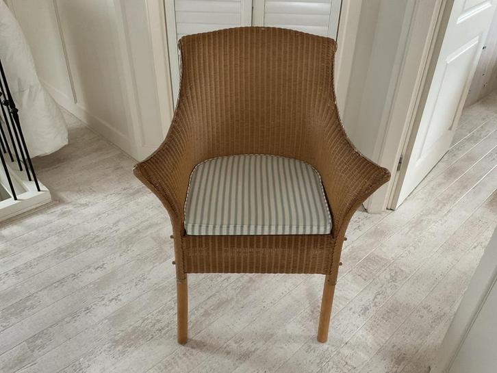Lloyd Loom gestoffeerde stoel., Huis en Inrichting, Stoelen, Gebruikt, Eén, Hout, Stof, Overige materialen, Bruin, Ophalen