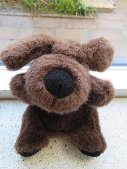Hond of beer van Hema donker bruin pluche meet ca 18 cm, Kinderen en Baby's, Speelgoed | Knuffels en Pluche, Zo goed als nieuw