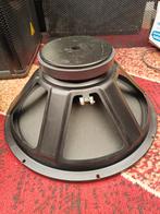 18 inch woofer. 600 Watts RMS. Piekvermogen van 1200 Watts., Subwoofer, Zo goed als nieuw, 120 watt of meer, Ophalen