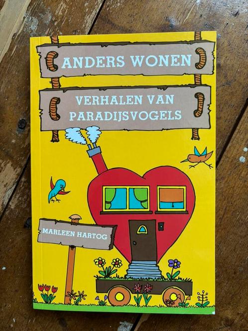 Marleen Hartog - Anders wonen, Boeken, Wonen en Tuinieren, Zo goed als nieuw, Interieur en Design, Ophalen of Verzenden