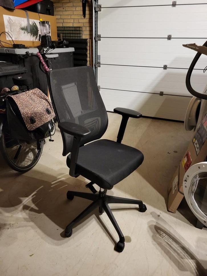 Ergonomische bureaustoel - Zwart gaas rugleuning, Huis en Inrichting, Bureaustoelen, Gebruikt, Bureaustoel, Zwart, Ergonomisch