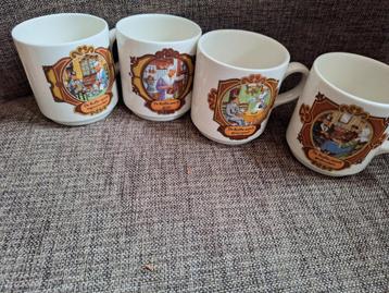 Set van 4 Vintage Koffiemokken beschikbaar voor biedingen