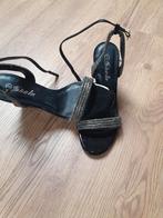 Mooie sleehak pumps maat 36 37, Ophalen of Verzenden, Nieuw, Zwart