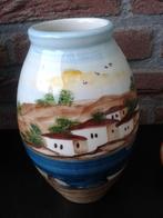 Souvenir uit SPANJE <> Keramiek VAASJE <> afb. Vissersdorp, Overige kleuren, Aardewerk of Porselein, Ophalen of Verzenden, Zo goed als nieuw