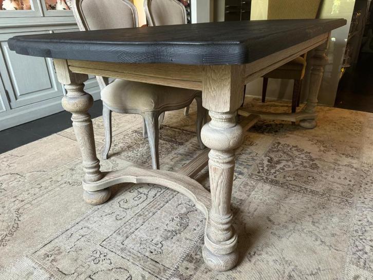 EIKEN rustiek grijs met zwart blad TAFEL EETTAFEL Provence, Huis en Inrichting, Tafels | Eettafels, Zo goed als nieuw, 50 tot 100 cm