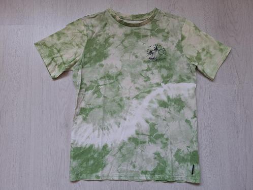 Groen met wit t-shirt van WE Fashion, maat 146/152, Kinderen en Baby's, Kinderkleding | Maat 146, Gebruikt, Jongen, Shirt of Longsleeve