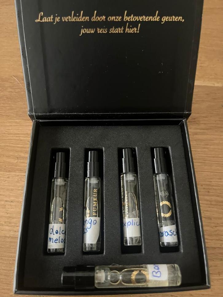 5 samples van de Parfumeur, Sieraden, Tassen en Uiterlijk, Uiterlijk | Cosmetica en Make-up, Zo goed als nieuw, Handen en Nagels
