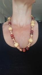 Nieuwe zelfgemaakte ketting met bruin/beige houten kralen, Sieraden, Tassen en Uiterlijk, Kettingen, Ophalen of Verzenden, Nieuw