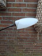 (lees)lamp brons en melkglas, Huis en Inrichting, Lampen | Vloerlampen, Ophalen, Gebruikt