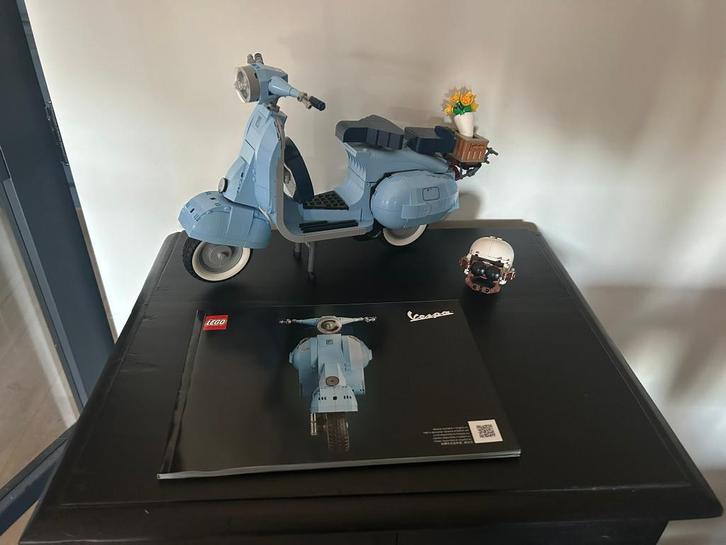 LEGO 10298 - Vespa 125, Kinderen en Baby's, Speelgoed | Duplo en Lego, Zo goed als nieuw, Lego, Complete set, Ophalen of Verzenden