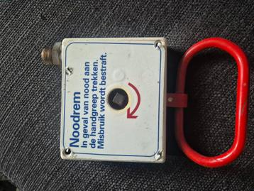 Ns trein noodremtrekker beschikbaar voor biedingen