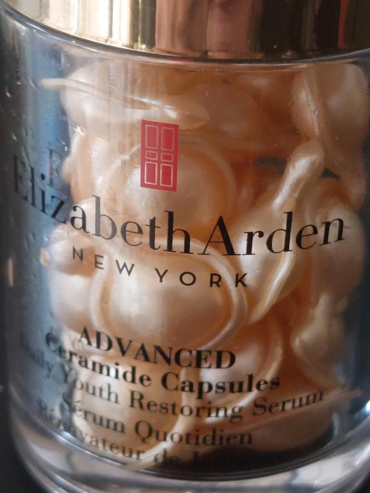 Elizabeth Arden Advanced Ceramide Capsules, Sieraden, Tassen en Uiterlijk, Uiterlijk | Gezichtsverzorging, Nieuw, Verzorging, Gehele gezicht