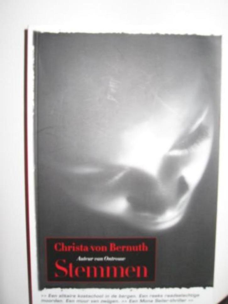 Stemmen - Christa von Bernuth, Boeken, Thrillers, Nieuw, Ophalen of Verzenden