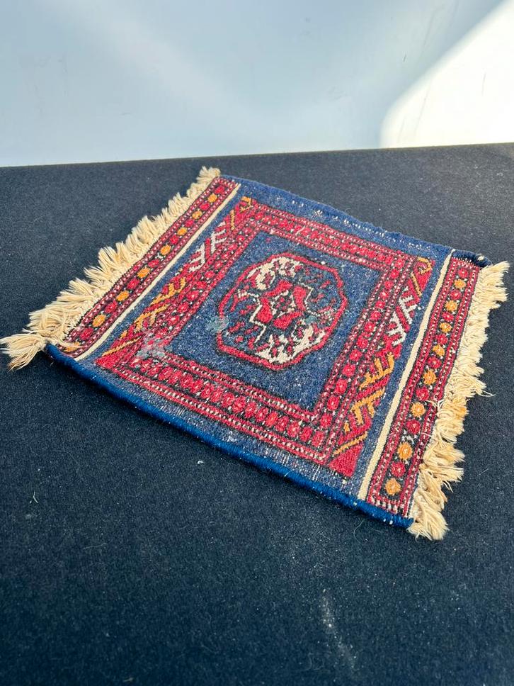 Te Koop Hangeknoopt Perzisch Kleedje, Huis en Inrichting, Stoffering | Tapijten en Kleden, Gebruikt, Minder dan 50 cm, Minder dan 50 cm
