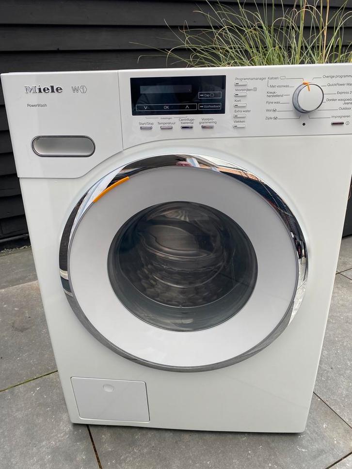 Miele W1 1600 toeren z.g.a.n., Witgoed en Apparatuur, Wasmachines, Zo goed als nieuw, Voorlader, 8 tot 10 kg, Minder dan 85 cm