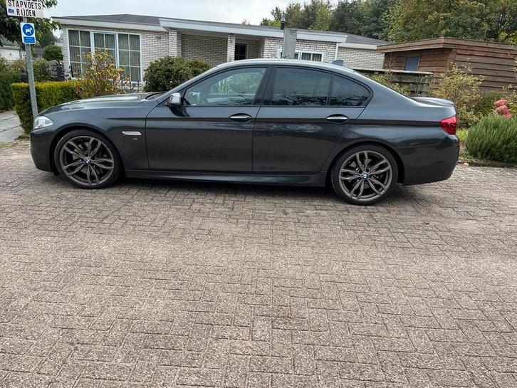 BMW 5-Serie M5 2014 Grijs, Auto's, BMW, Particulier, 5-Serie, Diesel, Sedan, Automaat, Geïmporteerd, Zilver of Grijs, Zwart, Leder
